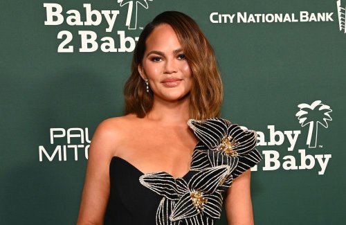 Chrissy Teigen trinkt wieder Alkohol