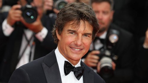 „Von Pilot zu Pilot“: Tom Cruise grüßt Charles III. aus einem Flugzeug