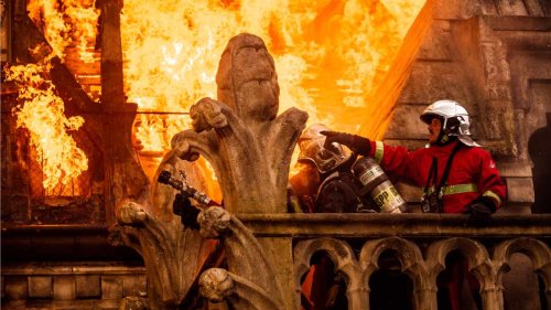 Trailer: „Notre Dame in Flammen“ von Starregisseur Jean-Jaques Annaud
