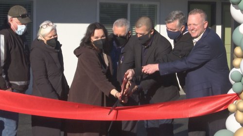 Ribbon-cutting ceremony marks the opening of Almeda Fire survivor housing in downtown Medford - KOBI-TV NBC5 / KOTI-TV NBC2