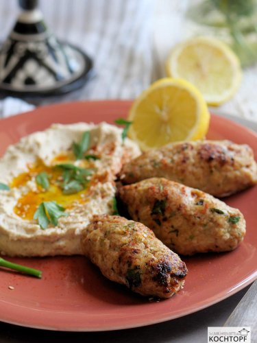 Baharat Hähnchen Kafta mit geröstetem Blumenkohl-Hummus – 1001 Nacht auf dem Teller!