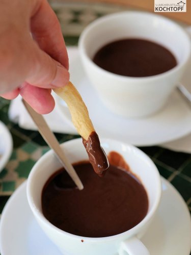 So schmeckt Spanien: Churros {aus dem Airfryer} mit dicker heisser Schokolade