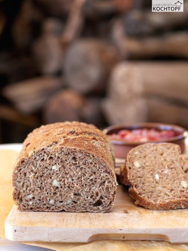 Vollkorn-Kastenbrot mit Maroni – so schmeckt der Herbst!