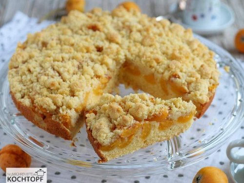 Nísperos-Kuchen mit knusprigen Vanille-Streusel!