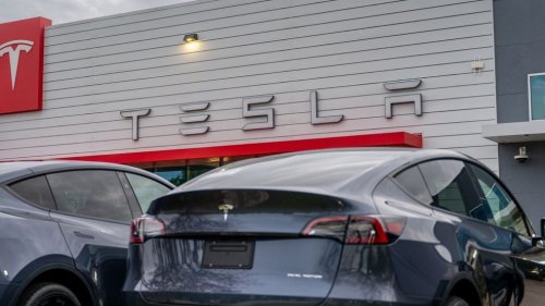 Suspect arrested after Tesla car captures 'viral vandalism' in California