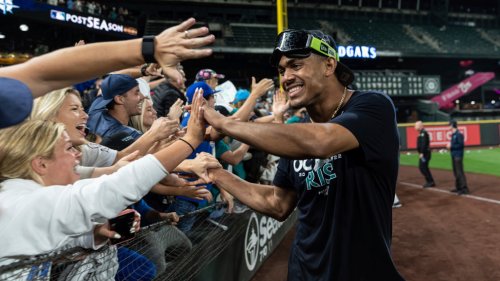 mariners-to-host-watch-parties-at-t-mobile-park-for-al-wild-card-games