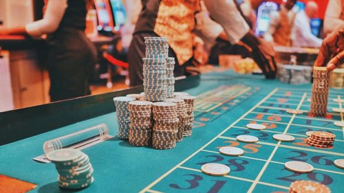 Trois étudiants italiens créent un algorithme… et gagnent 43 000 euros au loto