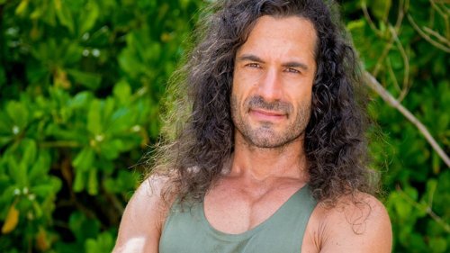 Ils mangent des os et du potjevleesch dans Koh-Lanta : le grand n’importe quoi des réseaux sociaux