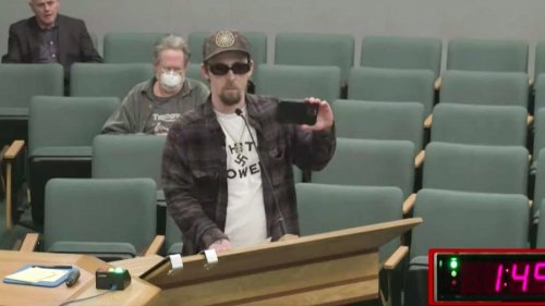 Man spews antisemitism, does Nazi salute, at Walnut Creek City Council meeting