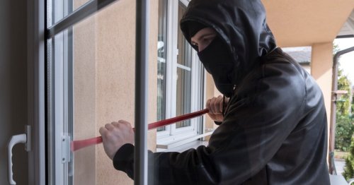 Nachbar verfolgt Dieb und filmt seine Flucht