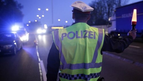 Pakistani illegal im Land und ohne Schein erwischt