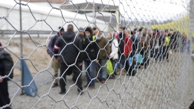 Asylzahlen sinken in Österreich weiter drastisch