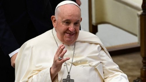 „Kein Fieber mehr“: Papst am Weg der Besserung
