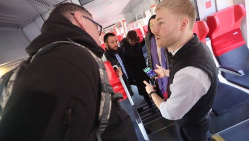 Schwarzfahrer schlug Zugbegleiter spitalsreif