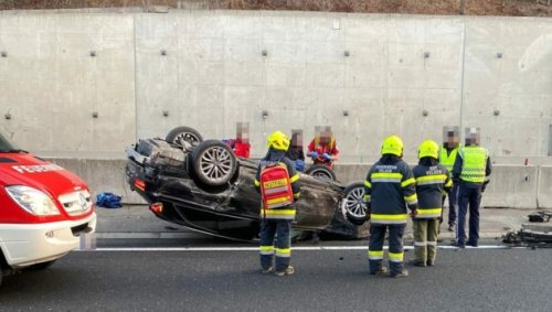 Schwerer Verkehrsunfall: Auto überschlug sich