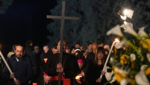 Zehntausende nahmen an Kreuzwegprozession teil