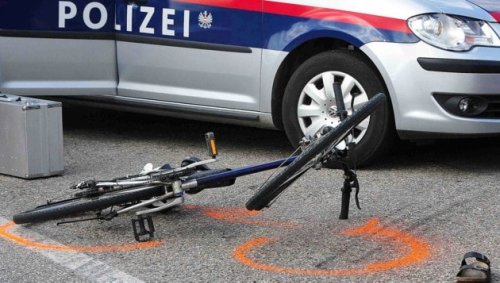 Betrunkener strandet mit Kinderfahrrad auf A22