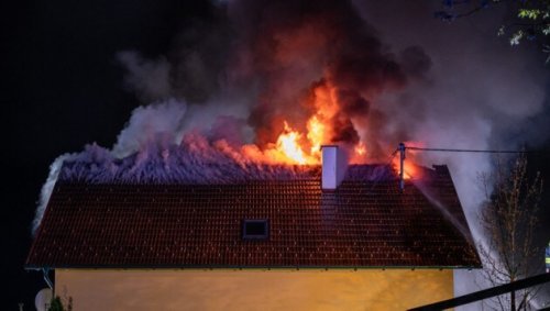 Um 1.17 Uhr heulten die Sirenen: Zwei Verletzte