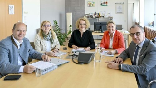 Angehende Kindergärtnerinnen werden nun gefördert