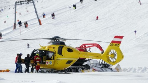 Sturz an gleicher Stelle: Skifahrerinnen verletzt