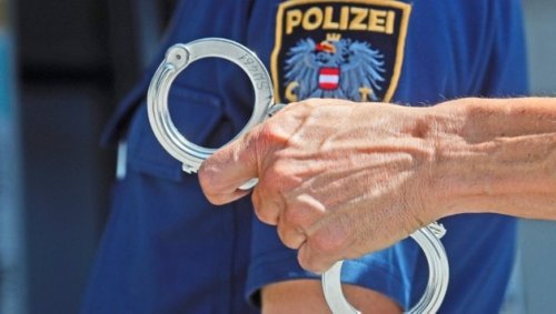 Betrunkener Dieb (14) von Passanten eingekesselt