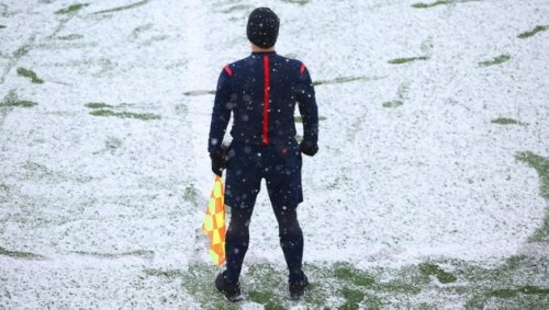 „Vollidioten“: Schneesturm-Fußball in Moskau