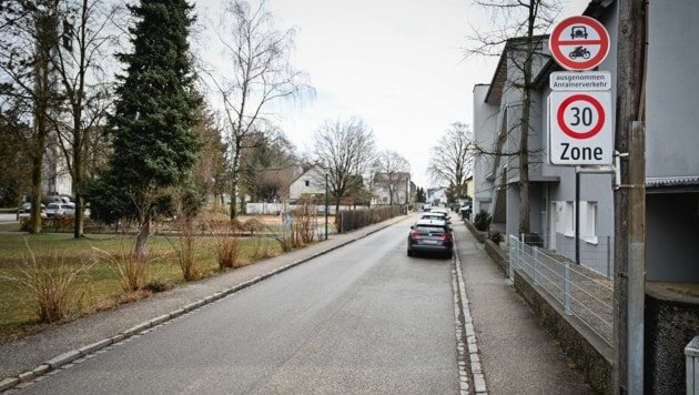 Kritik an „Privatstraße“ vor Haus von Politiker