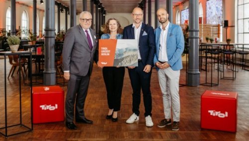 Lebensraum Tirol Gruppe rührte die Werbetrommel