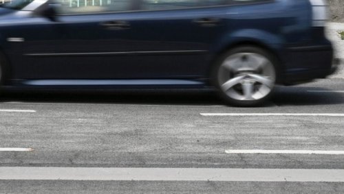 Autofahrerin fährt Pensionistin in Kuchl an