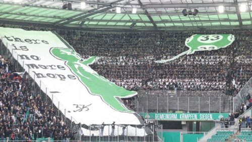 „33“ – Sturm-Fans nehmen Rapid auf die Schaufel