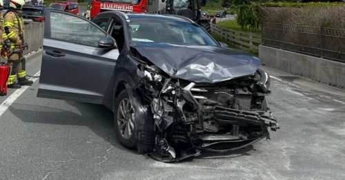 Autolenker bei Unfall in Großarl verletzt