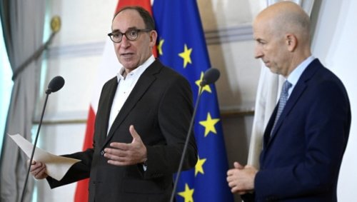 „Peinlich“: Grüner Minister geht voll auf ÖVP los