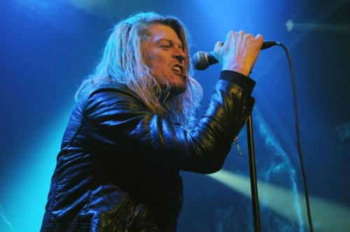 Popular rock band’s lead singer arrested in Torrance: reports