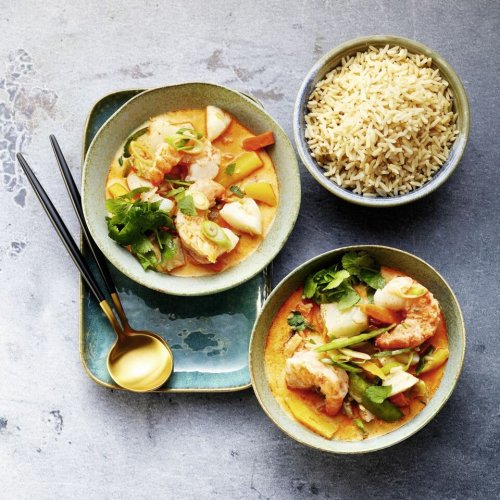 Blitz-Curry mit Fisch und Reis