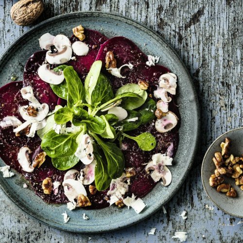 Carpaccio von Roter Bete und Champignons