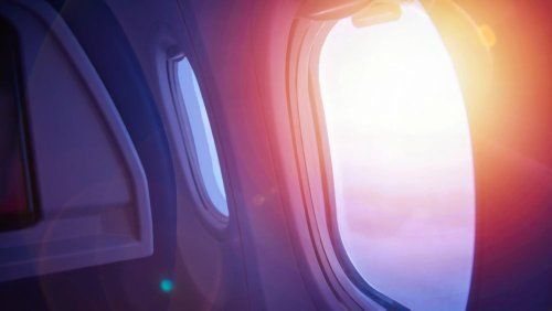 Darum dürfen Fenster im Flugzeug nicht eckig sein
