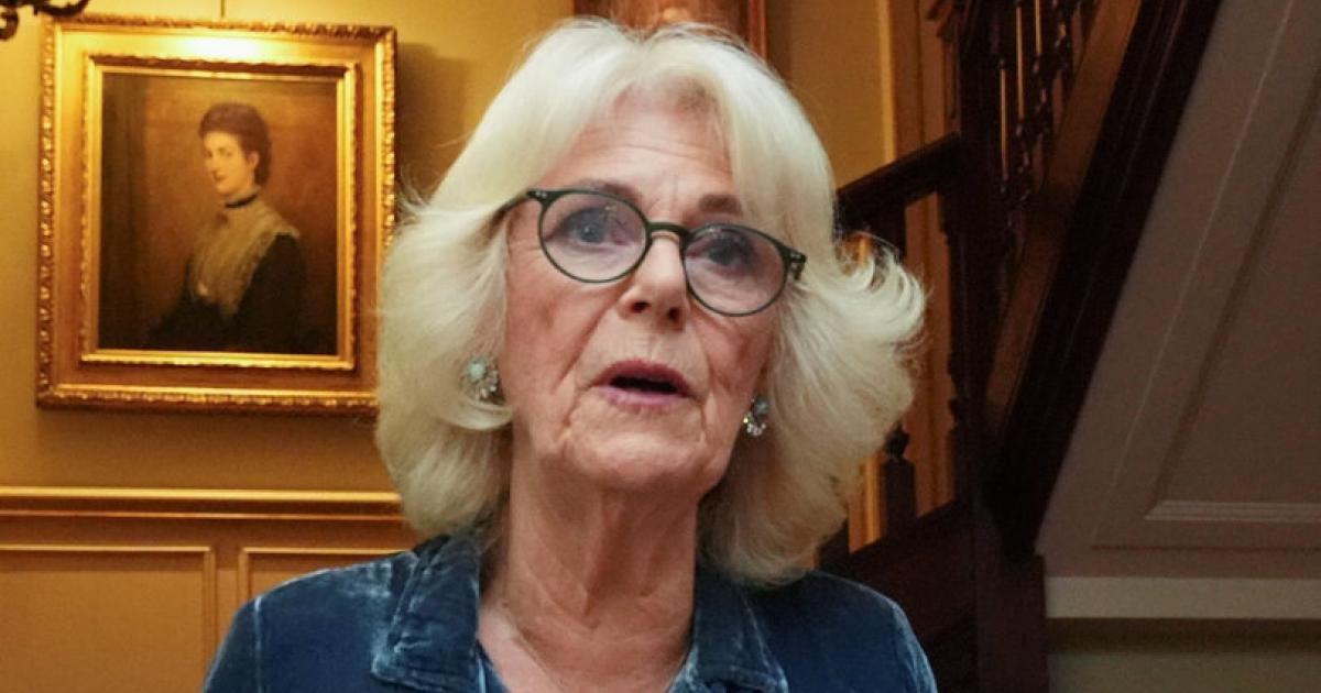 Königin Camilla hätte sich bei Papst-Besuch an "strenge" Regel halten müssen