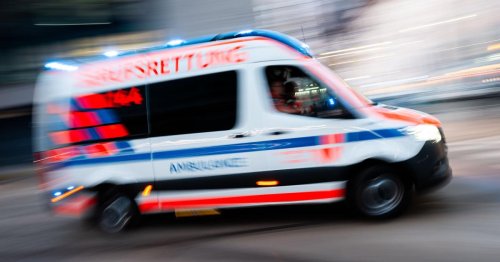 Bad Vöslau: Pärchen auf Motorrad bei Unfall schwer verletzt