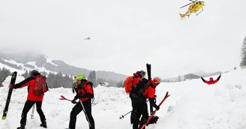 Lawinen: Suche nach Verschütteten in Tirol geht weiter
