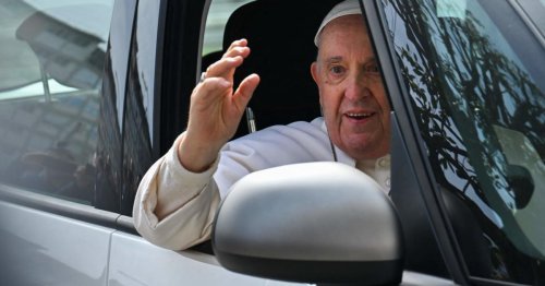Papst kehrte nach Spitalentlassung in den Vatikan zurück
