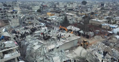 Syrische Regierung bombardiert von Erdbeben betroffenes Gebiet