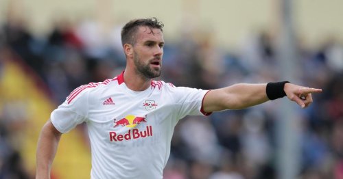 "Major" Stefan Maierhofer kickt jetzt in Violett