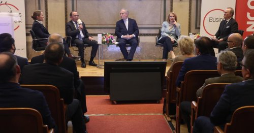 Rosenkranz, Haubner und Bures: Ein seltenes Treffen und harte Fakten