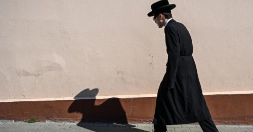 Geschlagen und gebissen: Attacke auf Rabbiner auf offener Straße