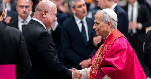 Bundeskanzler Stocker lud Papst zu Österreich-Besuch ein