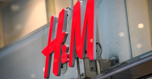 Modekonzern H&M durch hohe Fracht- und Rohstoffkosten belastet