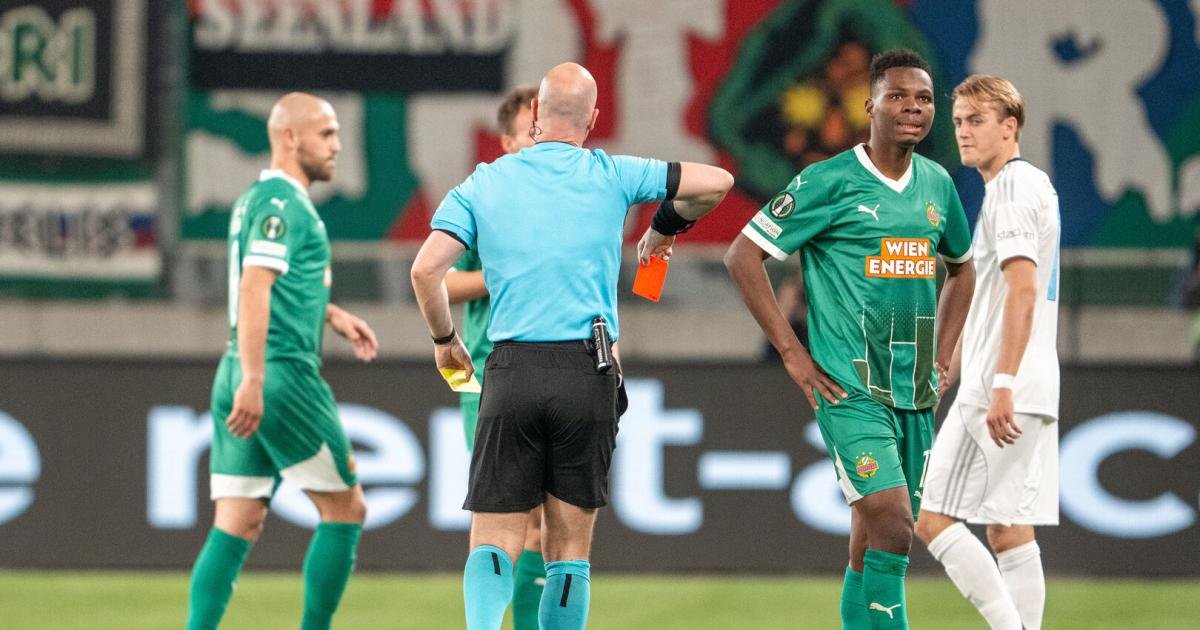 Star-Schiedsrichter Taylor war beim Rapid-Aus wieder ein Aufreger