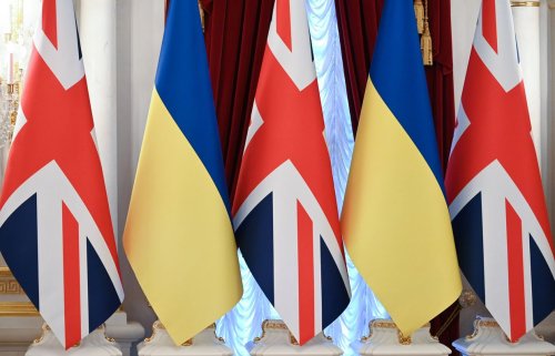 UK unveils new Russia sanctions, accuses Moscow of delaying peace efforts