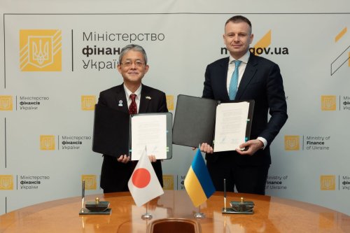 Japan signs deal on $3 billion for Ukraine under G7 loan