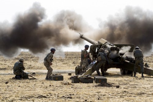 Ukraine targets Russia’s ammunition depots, undermining its artillery advantage